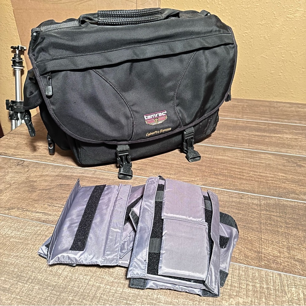 Tamrac Cyber Pro Series  Camera/Laptop Bag